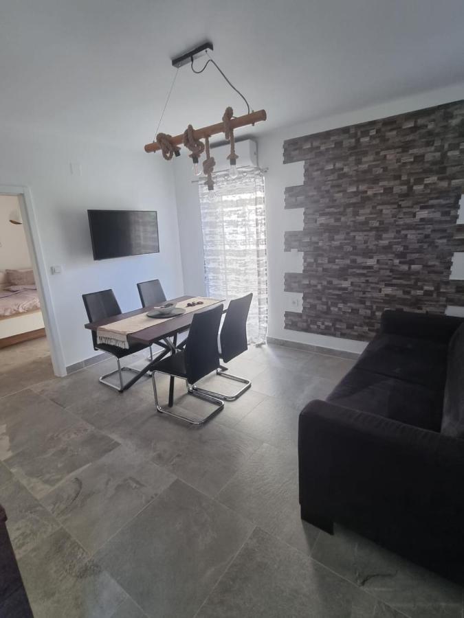 Apartman Marta Porat